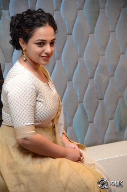 Nithya-Menen-At-100-Days-of-Love-Movie-Release-Date-Press-Meet